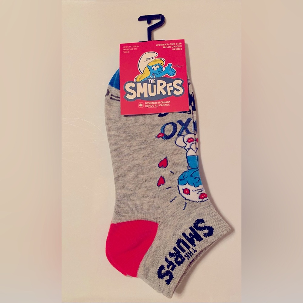 🔴Fun Novelty Socks Featuring Smurfs